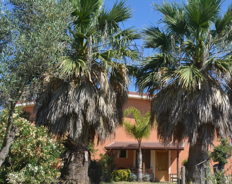 Agriturismo Torre Del Golfo 크로파니 외부 사진