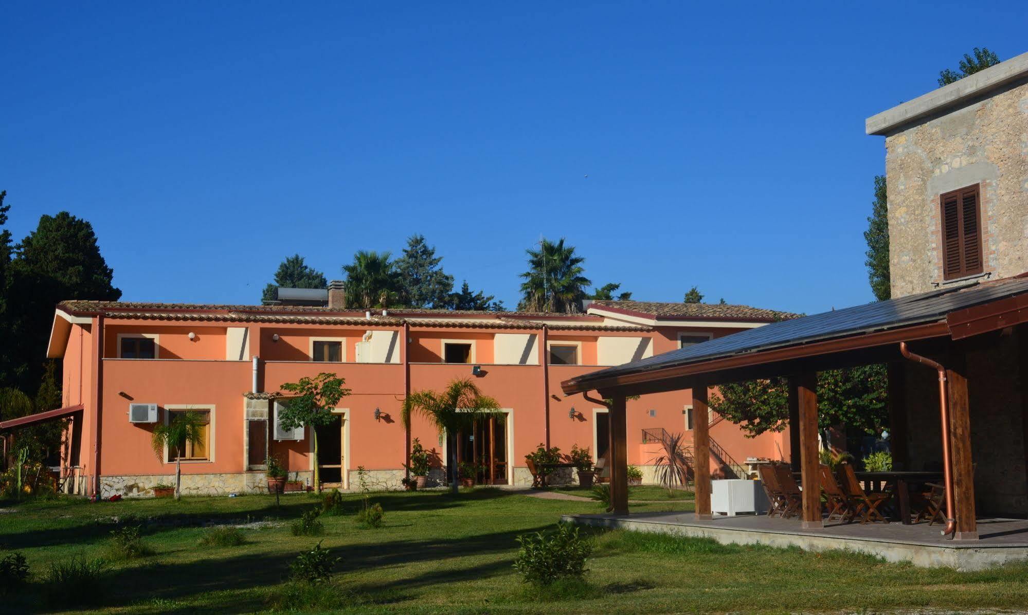 Agriturismo Torre Del Golfo 크로파니 외부 사진